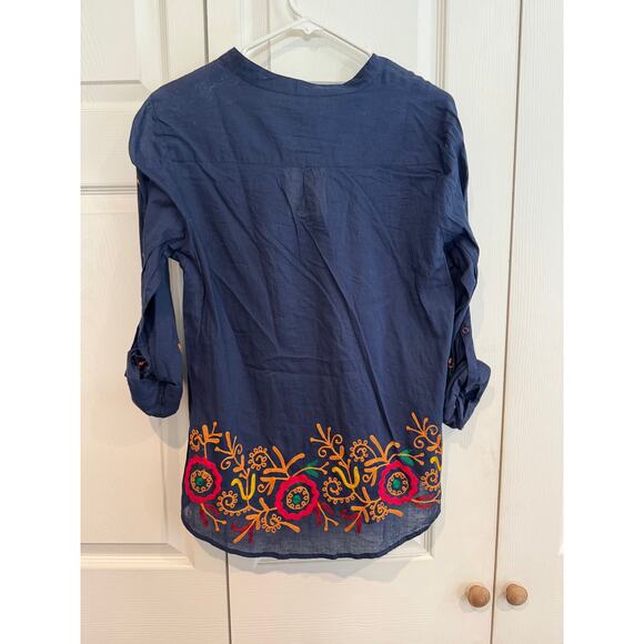 NEW Cotton Daisy  Floral Embroidered Blouse Tunic Shirt – Size Medium - Picture 6 of 6